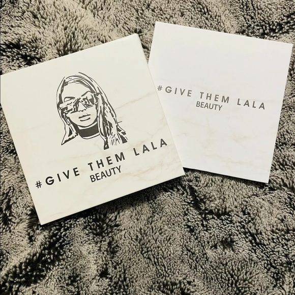 GIVE THEM LALA BEAUTY PALLET ❤️NWT❤️ - Picture 2 of 3